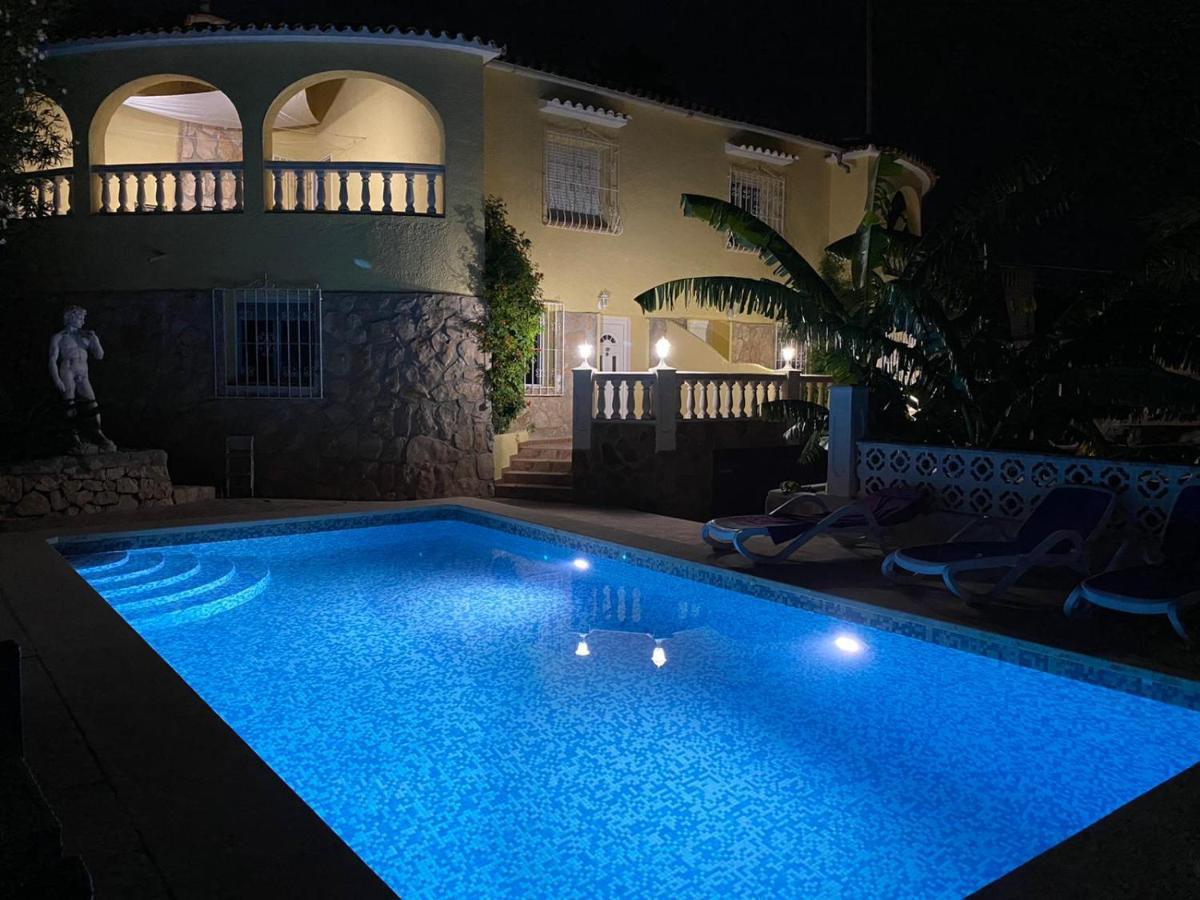 Villa Romeo Calp Exterior foto